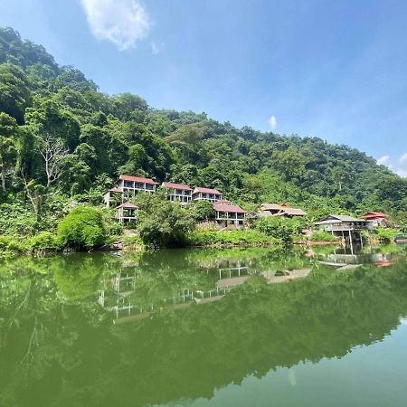 Ba Be Lakeside Bungalow Hotel Coc Pouc Ngoại thất bức ảnh